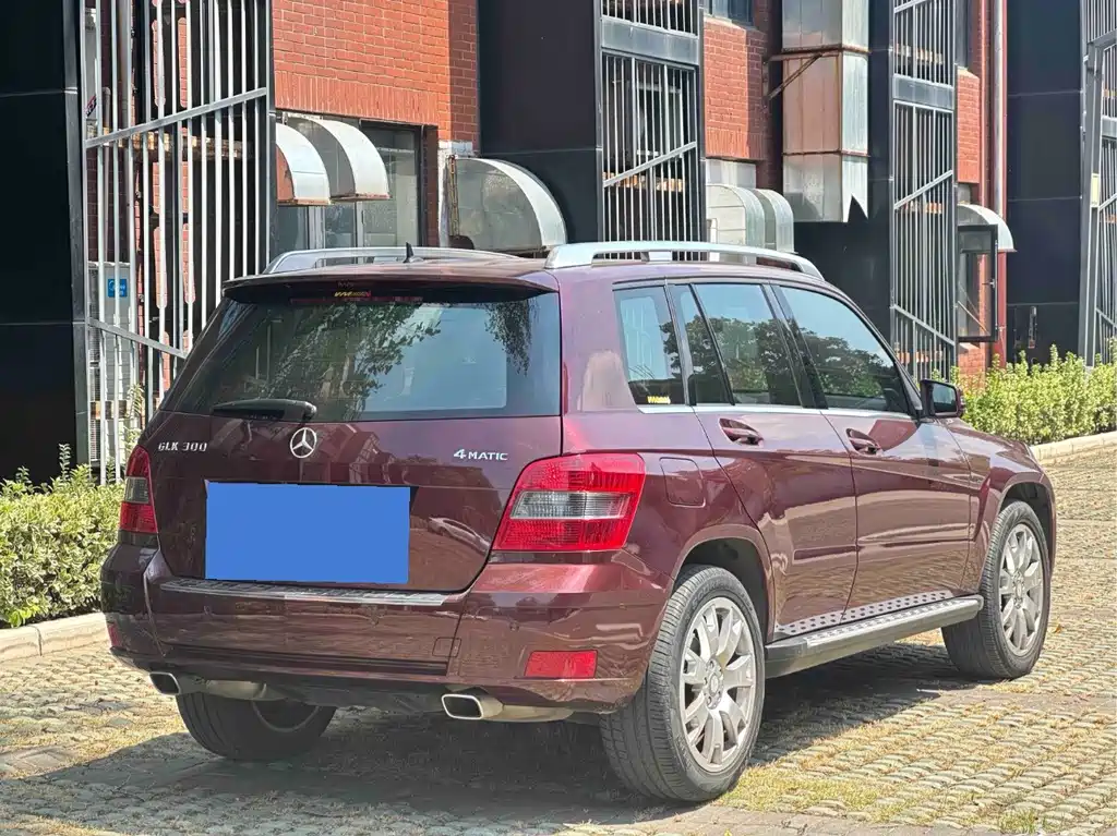 Mercedes-Benz GLK-Class (Import) — миниатюра 9