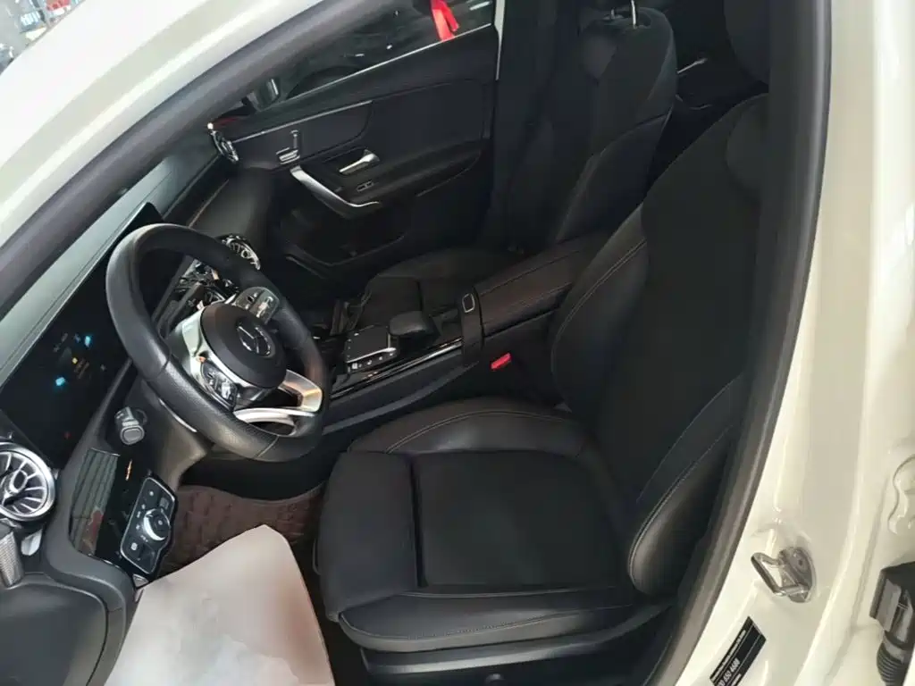 Mercedes-Benz A-Class — миниатюра 15