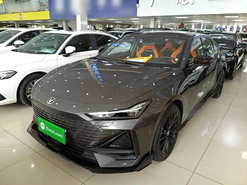 Changan UNI-V 2023 1.5T Sport
