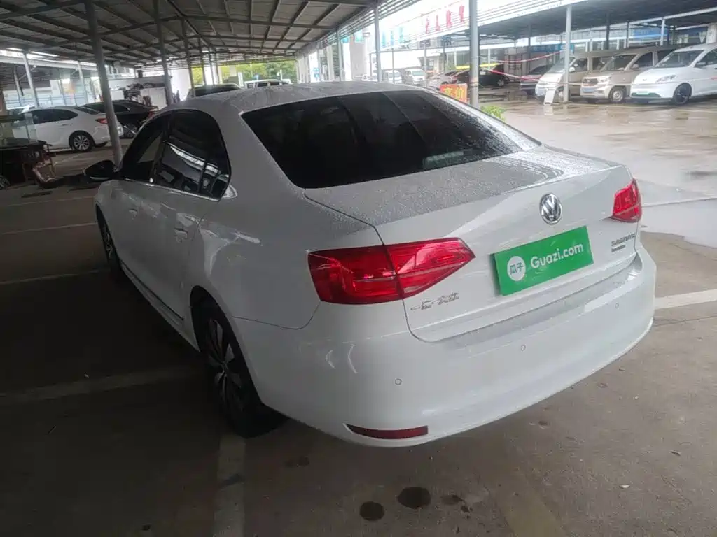 Volkswagen Sagitar — миниатюра 5