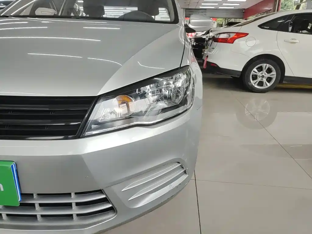 Volkswagen Jetta — миниатюра 24