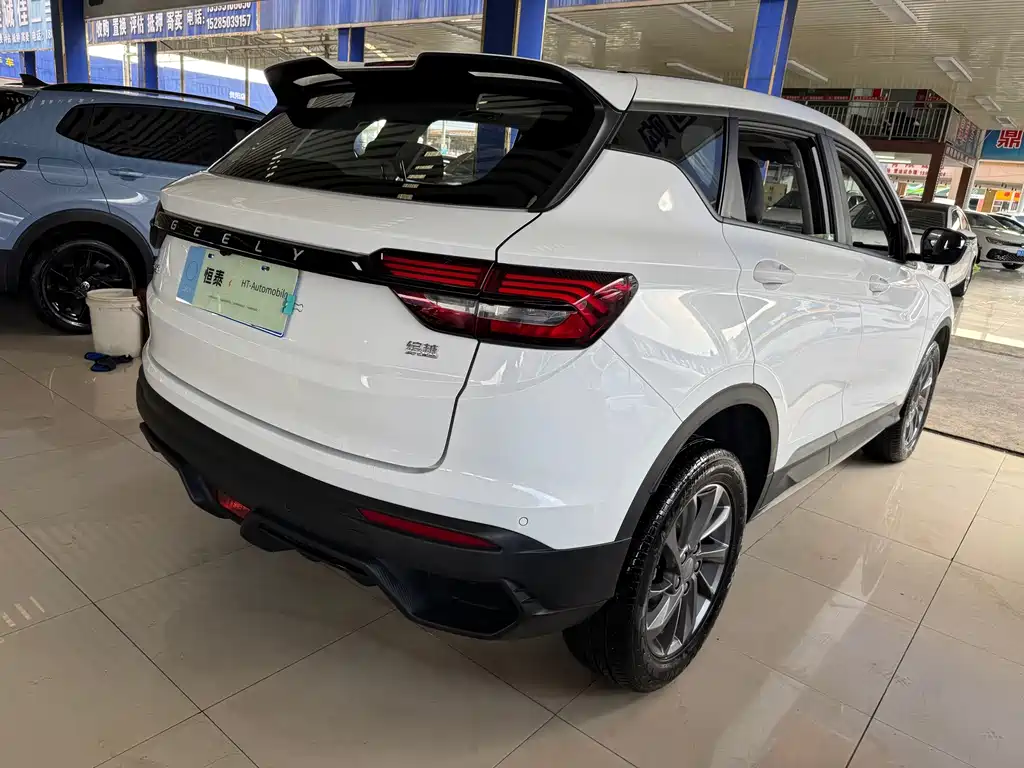 Geely Binyue — миниатюра 8