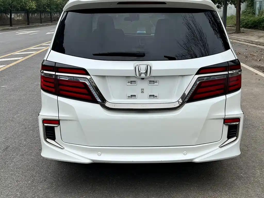Honda Elysion — миниатюра 10