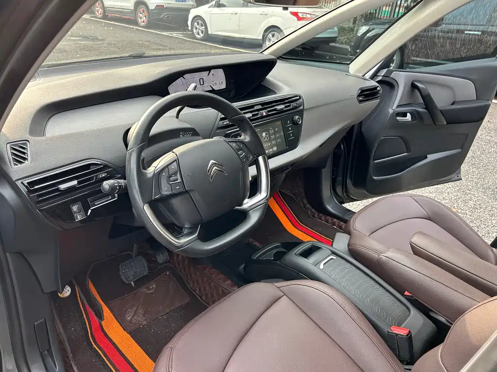 Citroen C4 Picasso — миниатюра 11