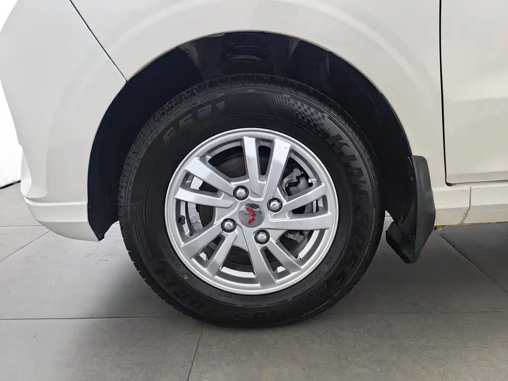 Wuling Hongguang — миниатюра 17