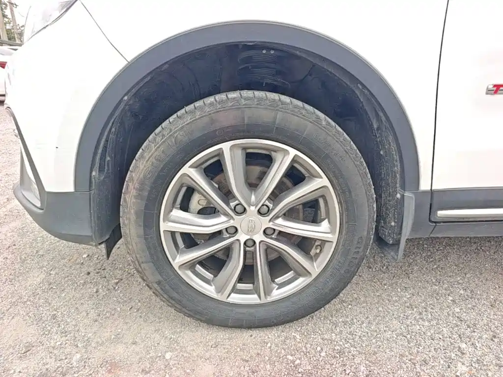 Geely Boyue — миниатюра 23