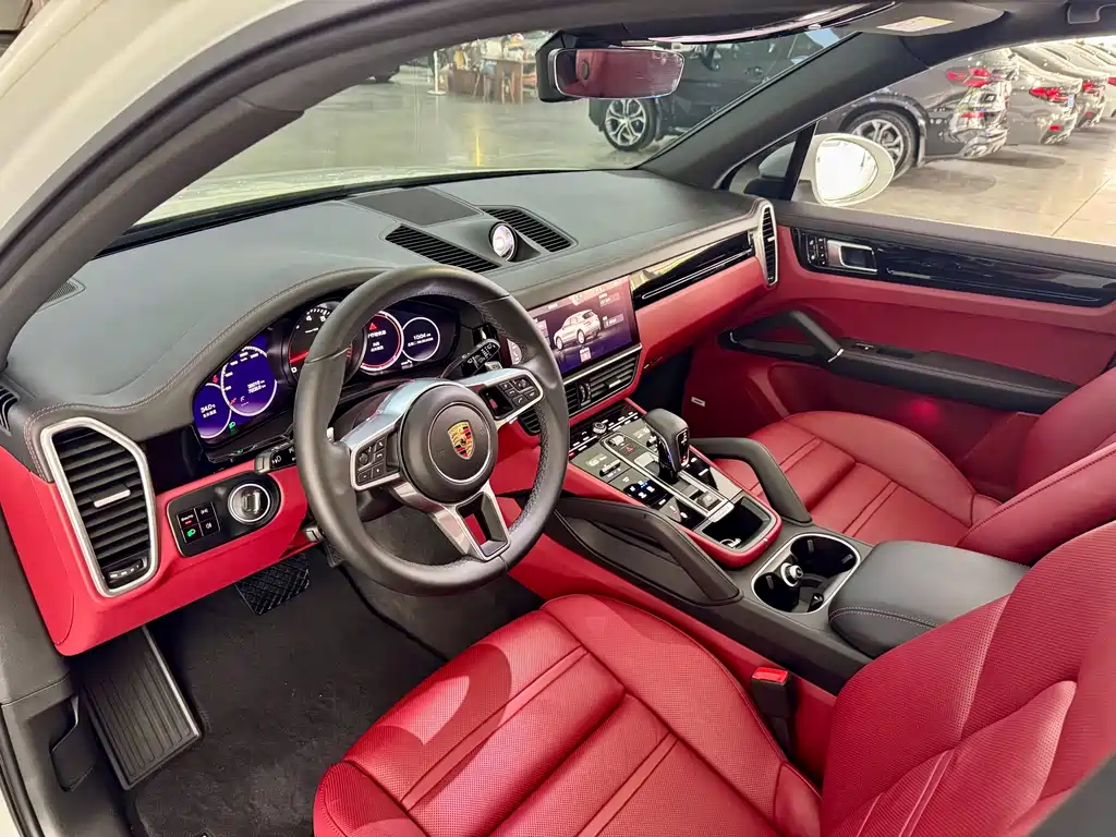 Porsche Cayenne — миниатюра 6