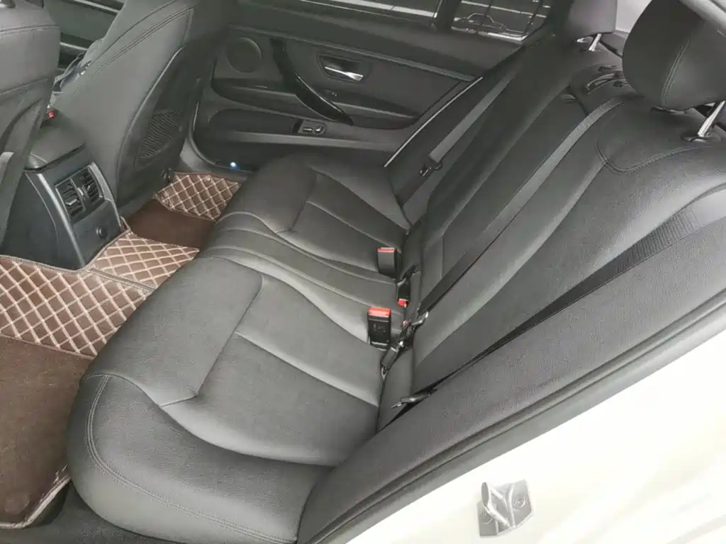 BMW 3 Series — миниатюра 17