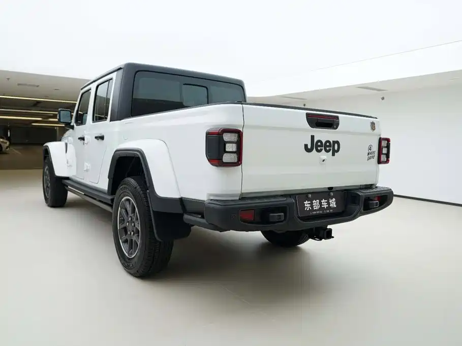 Jeep Gladiator — миниатюра 5