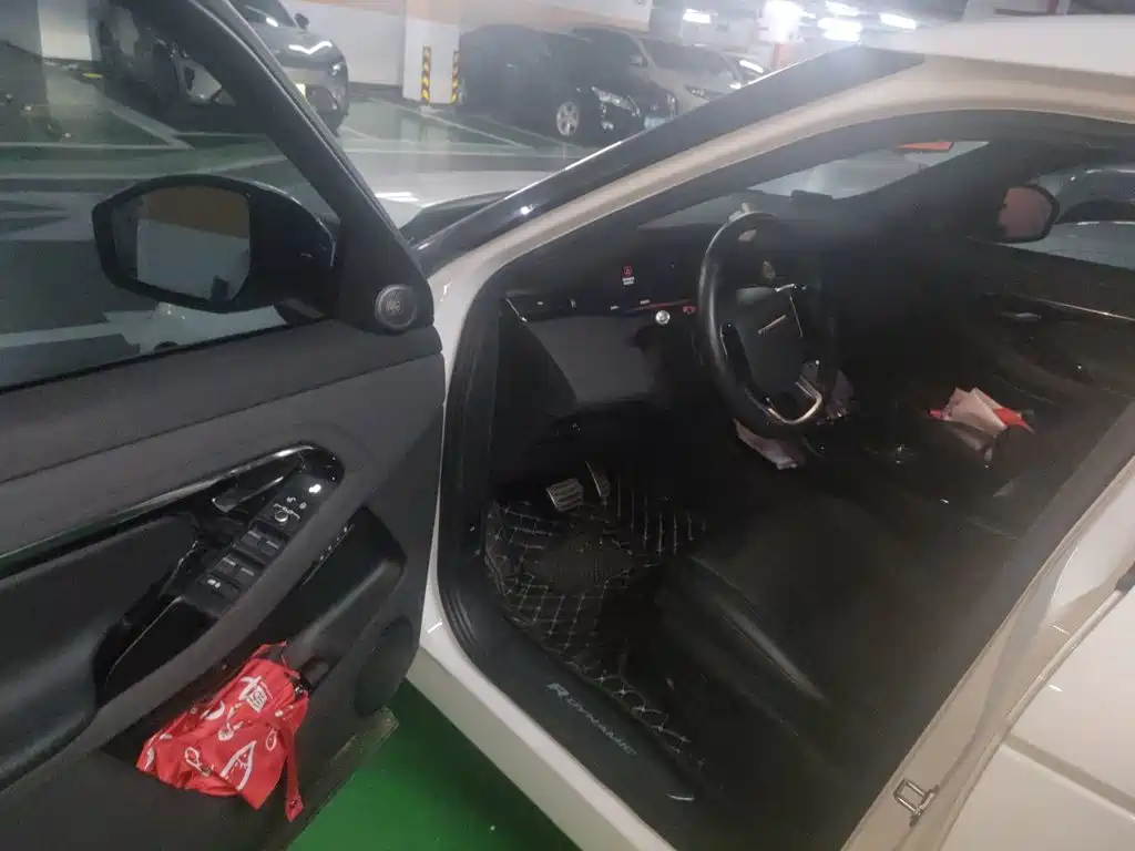 Land Rover Evoque — миниатюра 17