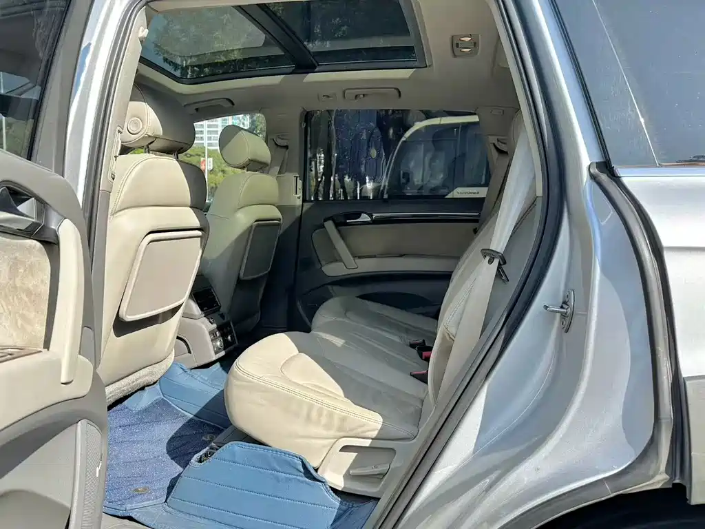 Audi Q7 — миниатюра 8