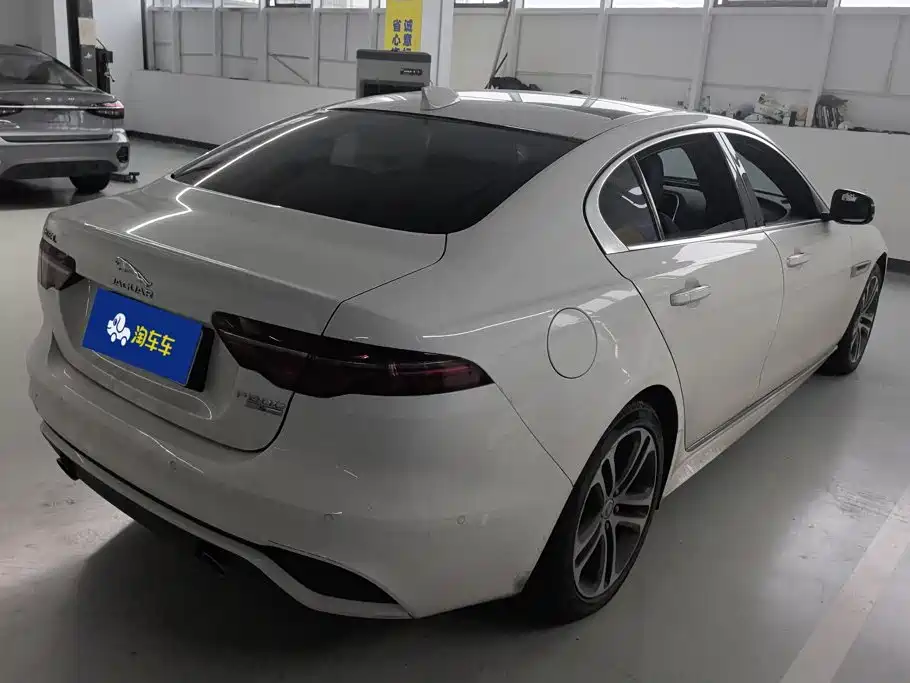 Jaguar XEL — миниатюра 3
