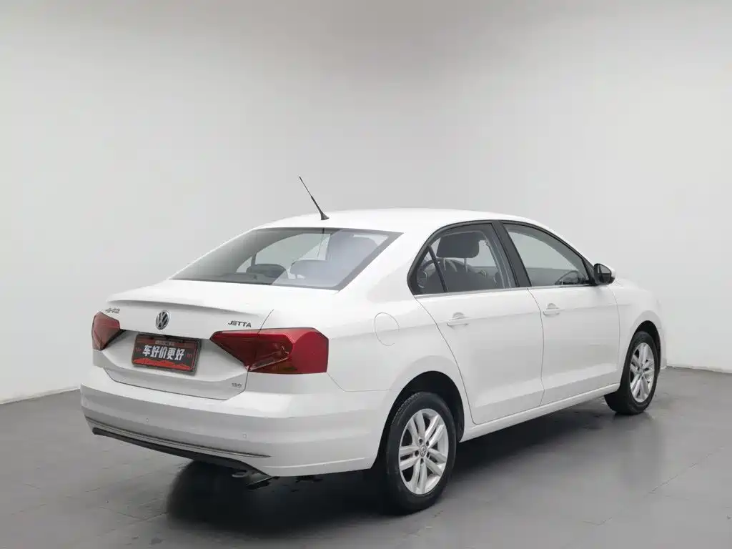 Volkswagen Jetta — миниатюра 2