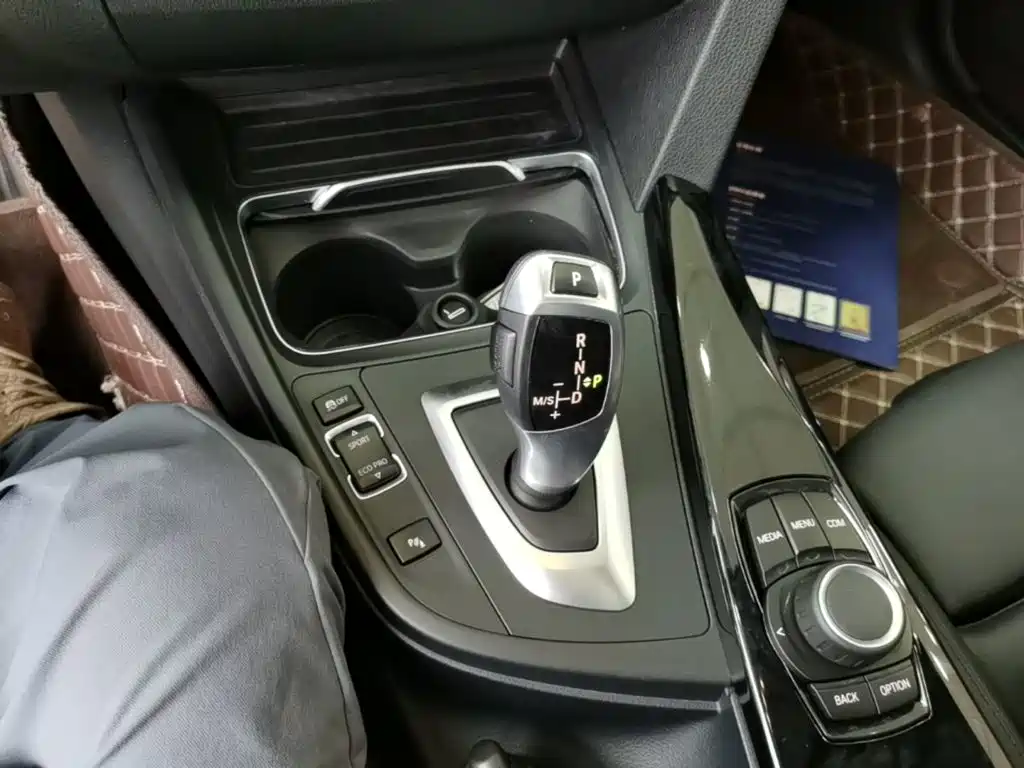 BMW 3 Series — миниатюра 14