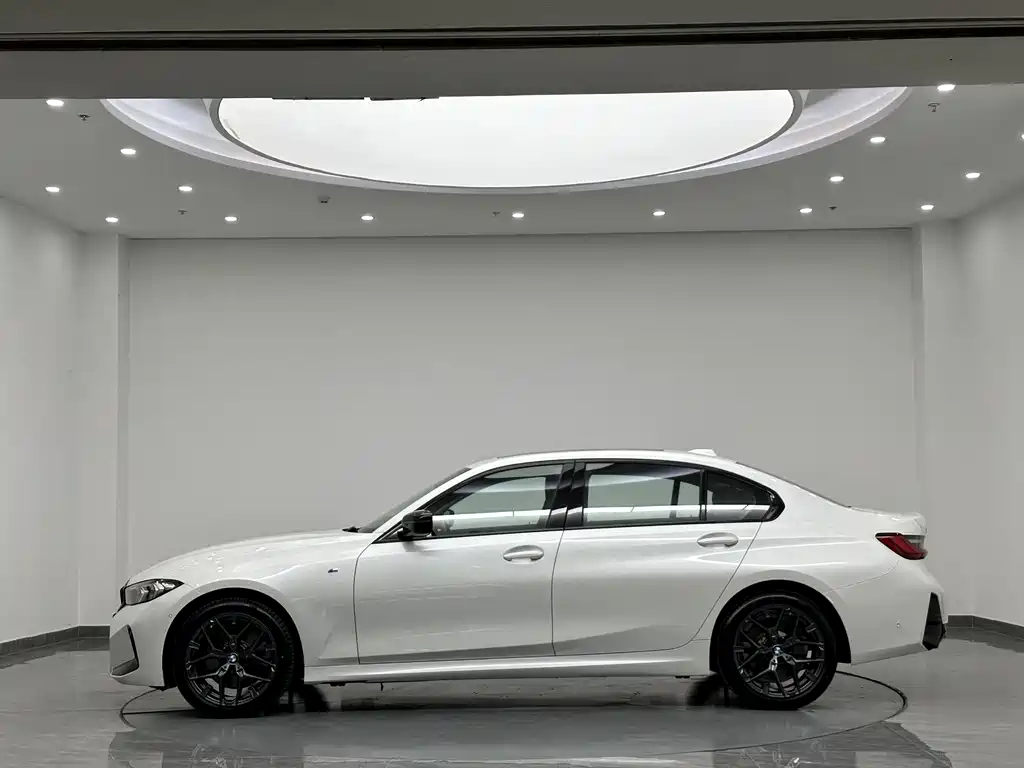 BMW 3 Series 3 2025 330Li M Sport