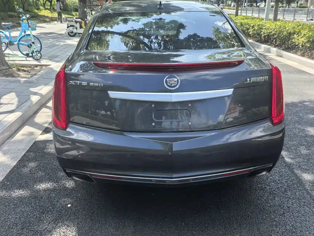 Cadillac XTS — миниатюра 11