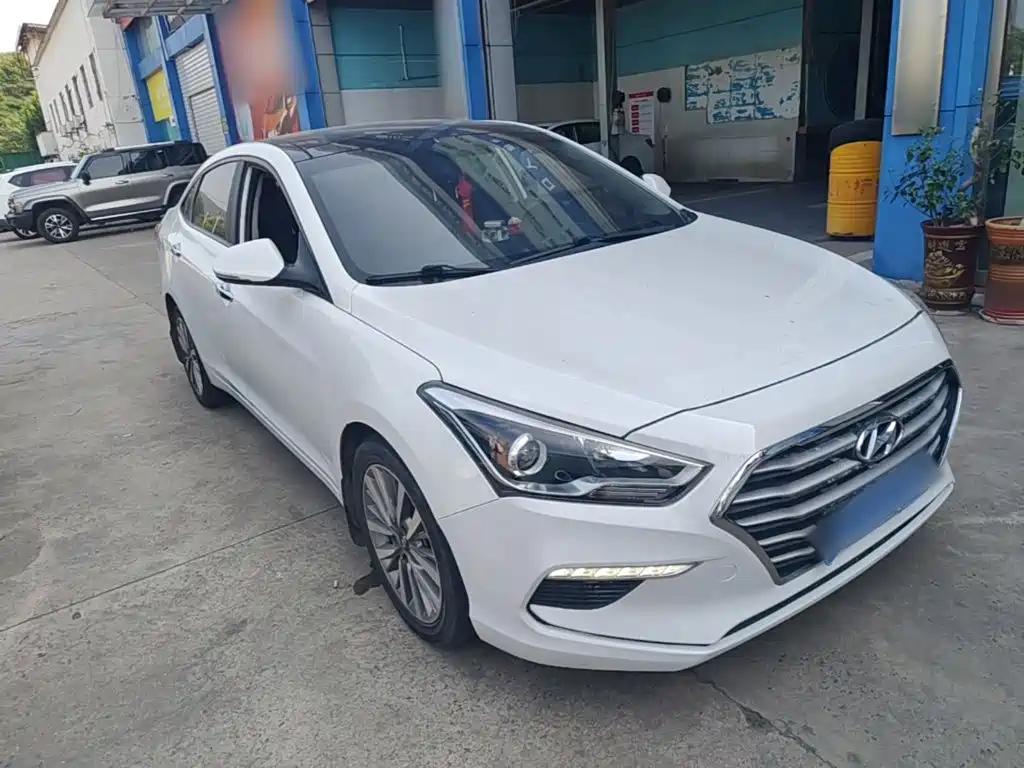 Hyundai Mistra — миниатюра 4