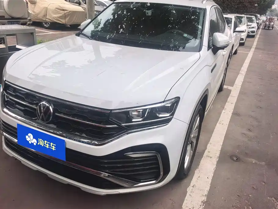 Volkswagen X 2023