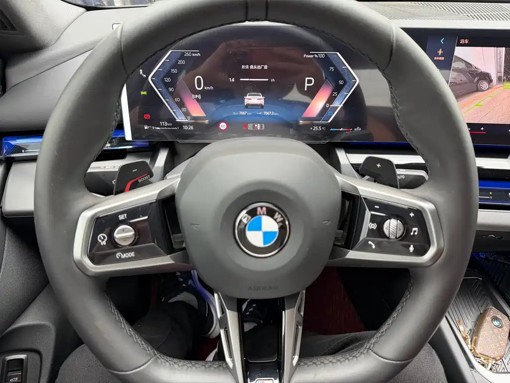 BMW 5 Series — миниатюра 7