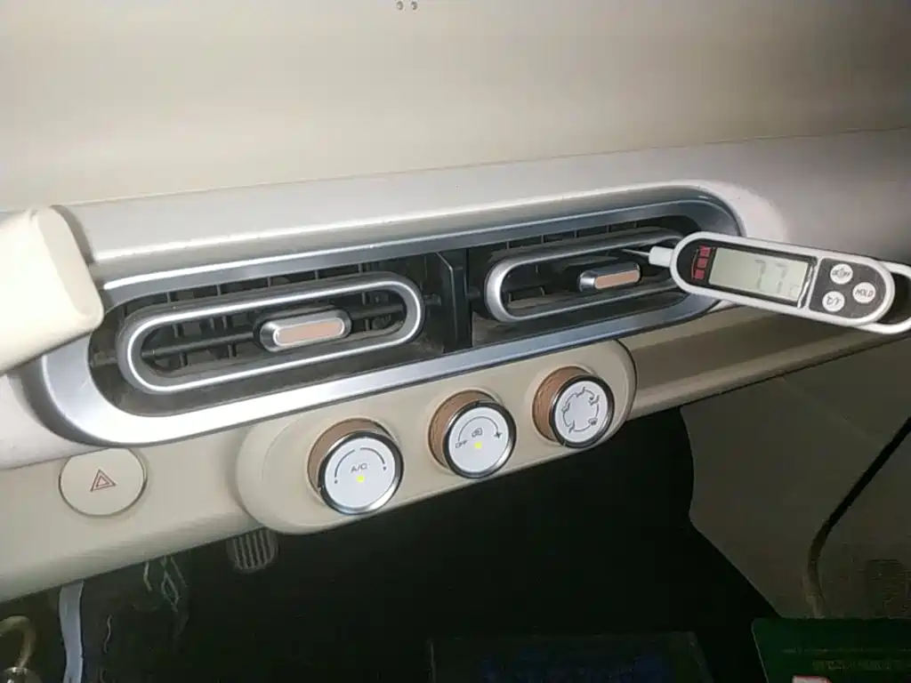 Wuling MINIEV — миниатюра 13