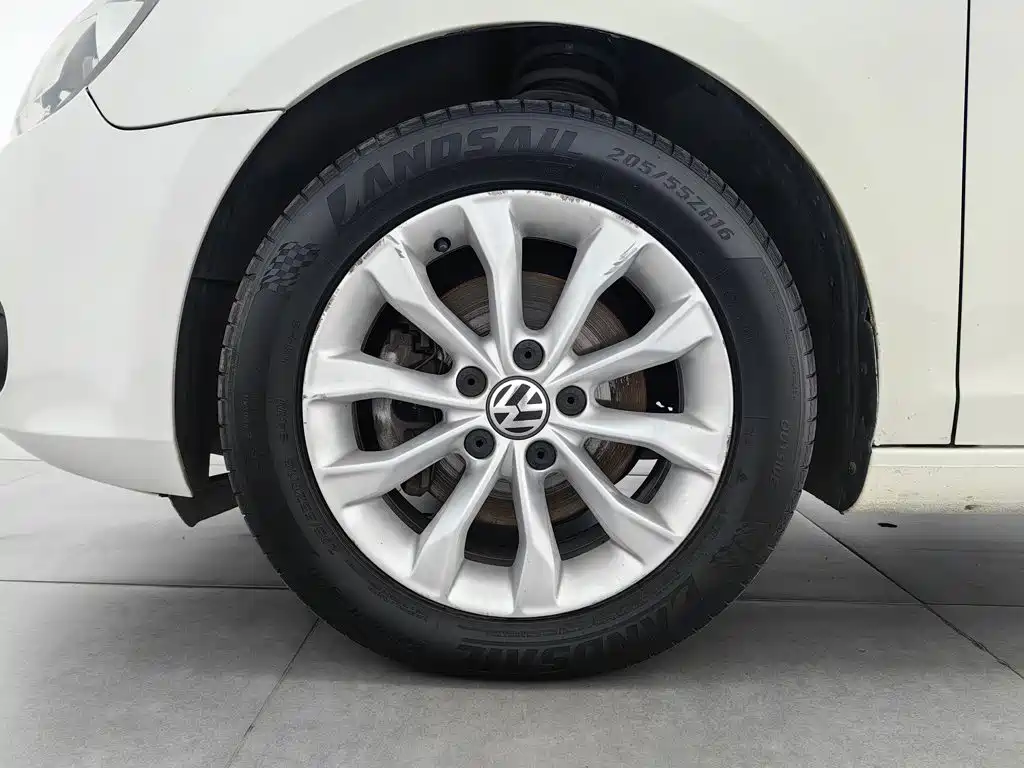 Volkswagen Golf — миниатюра 17