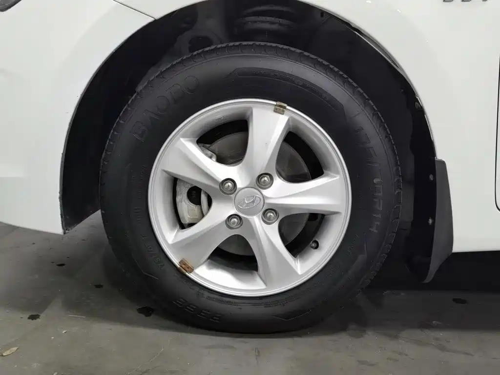 Hyundai Verna — миниатюра 17