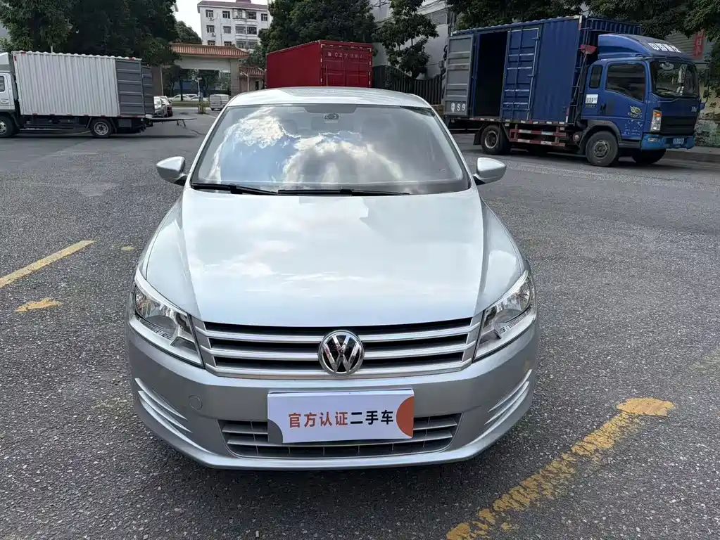 Volkswagen Santana — миниатюра 2