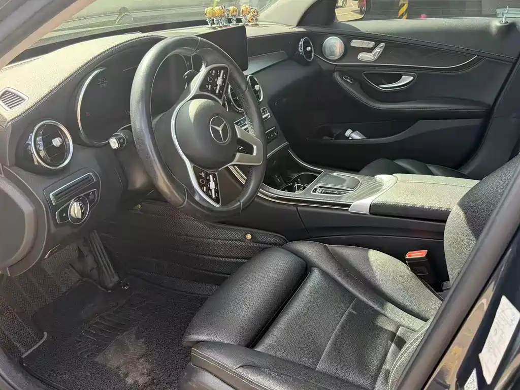 Mercedes-Benz C-Class — миниатюра 5