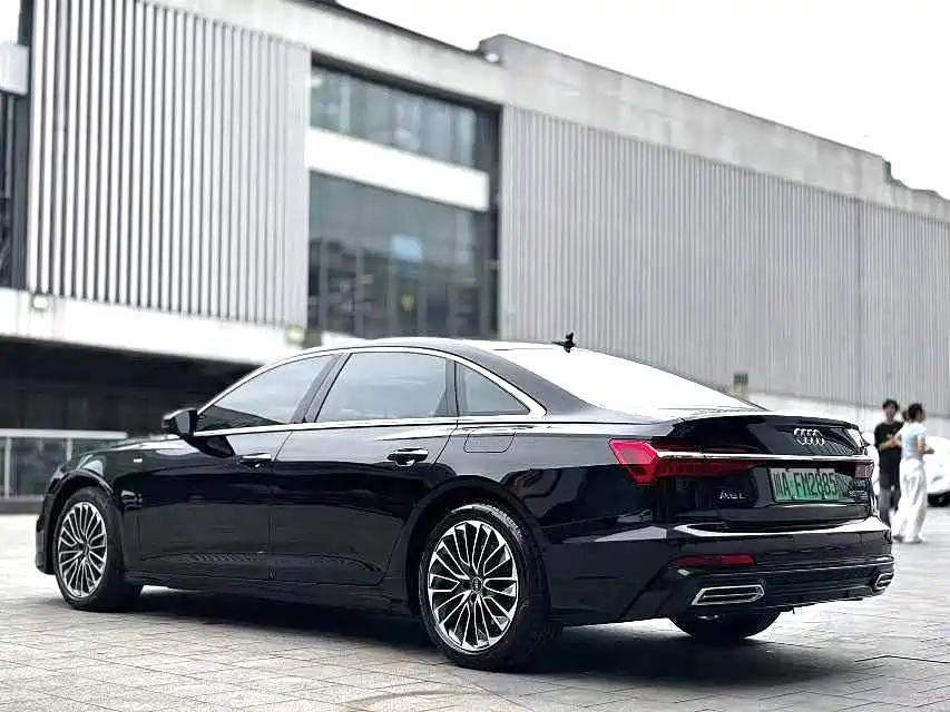 Audi A6L New Energy — миниатюра 9