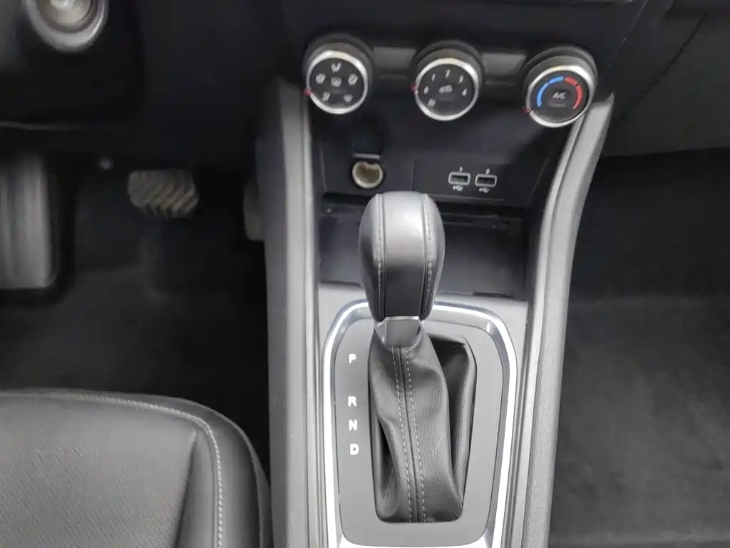 Renault Captur — миниатюра 13