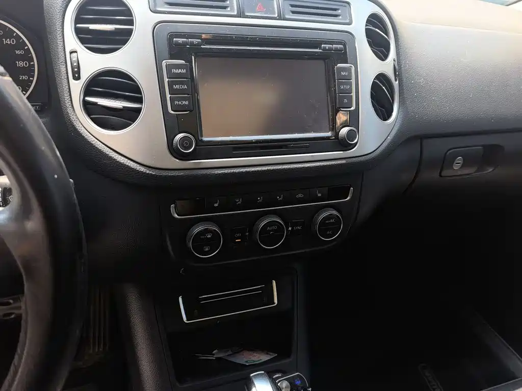 Volkswagen Tiguan — миниатюра 6