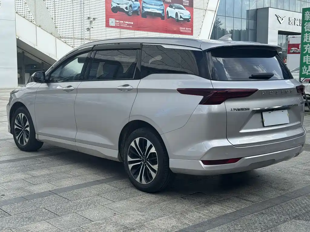 Wuling Victory — миниатюра 5
