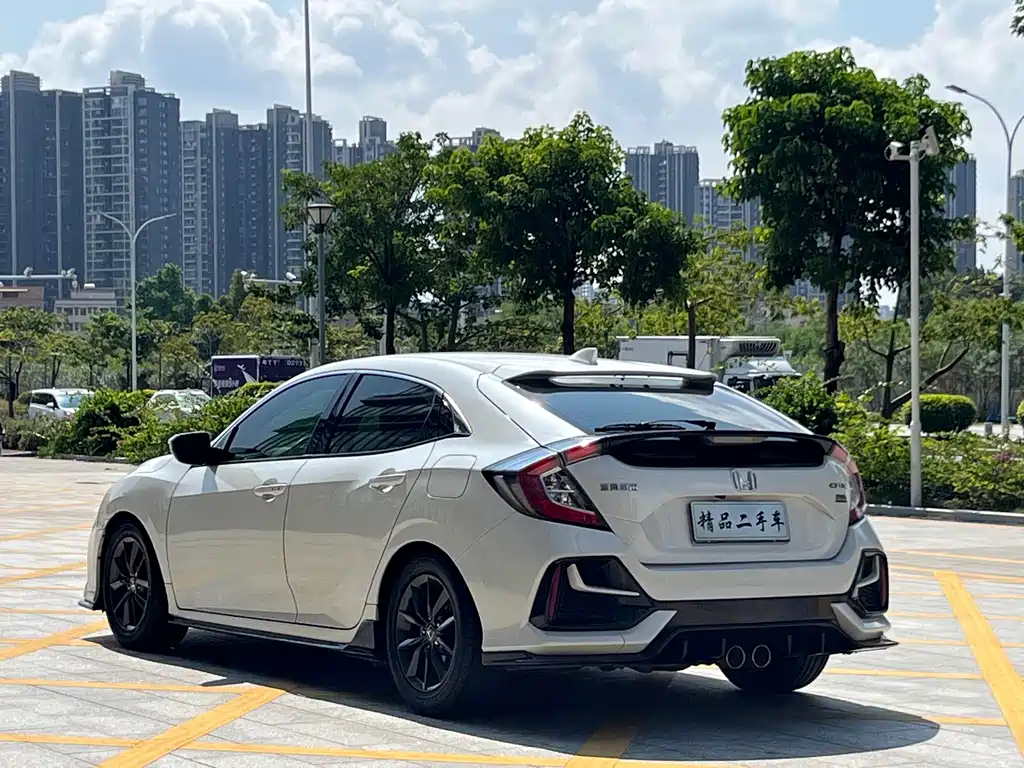 Honda Civic — миниатюра 4