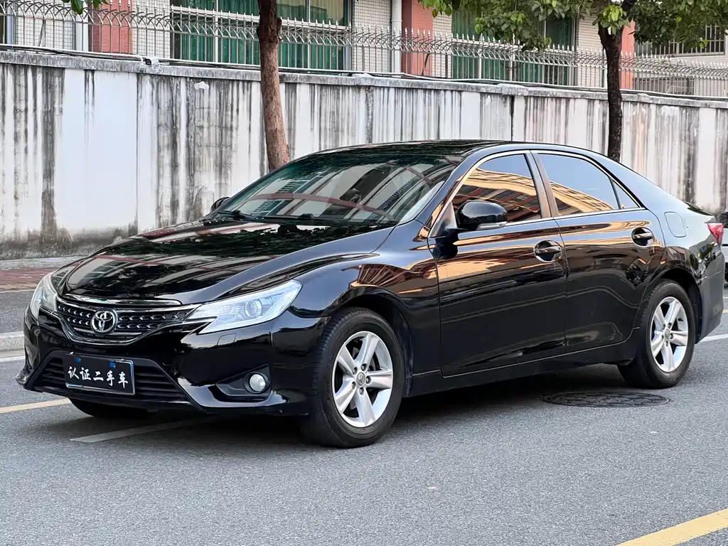 Toyota Reiz 2014