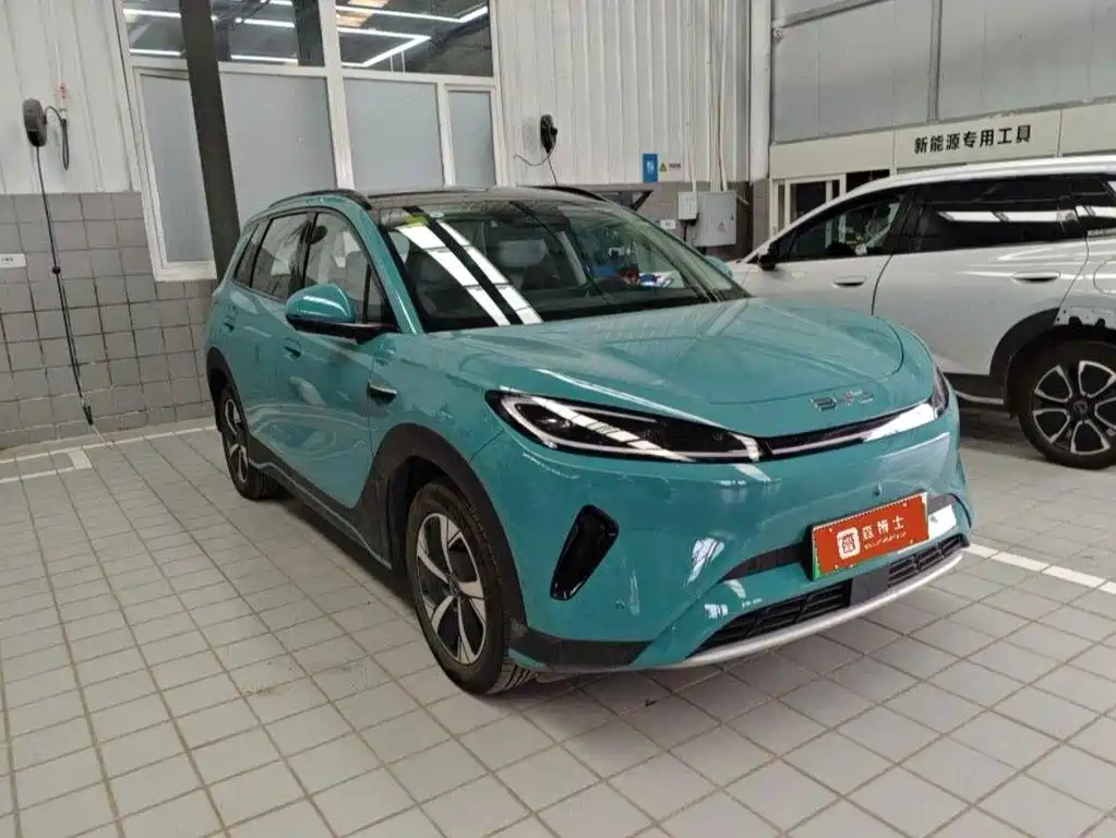 BYD Sealion 05 EV — миниатюра 2