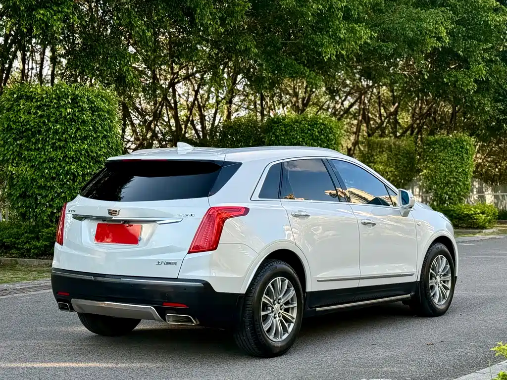 Cadillac XT5 — миниатюра 7