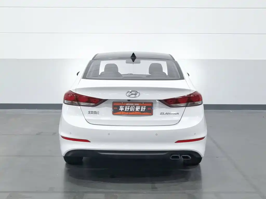 Hyundai Elantra — миниатюра 4