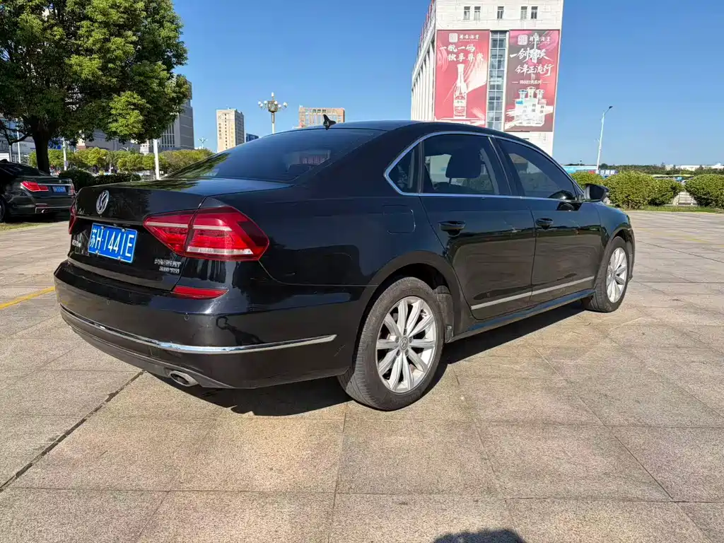 Volkswagen Passat — миниатюра 7