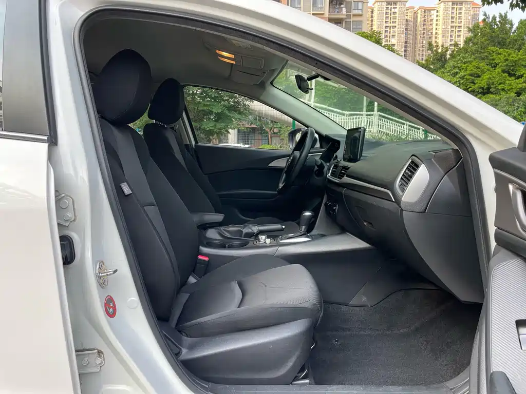 Mazda 3 Axela — миниатюра 8