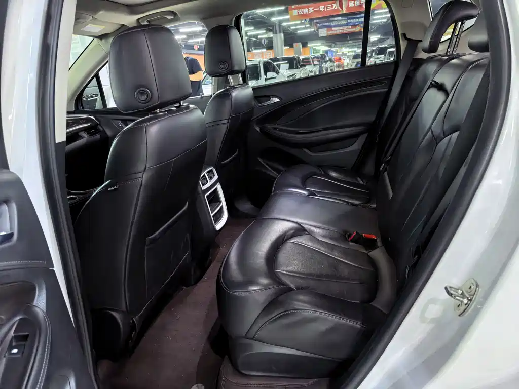 Buick Envision Plus — миниатюра 4