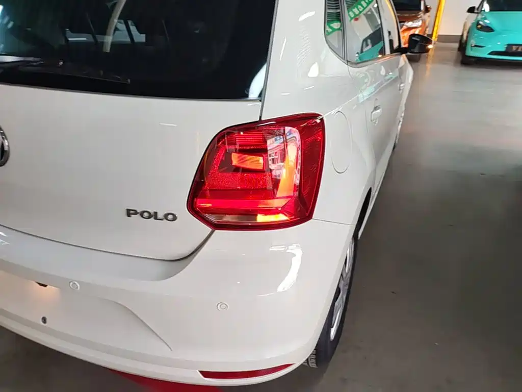 Volkswagen Polo — миниатюра 8