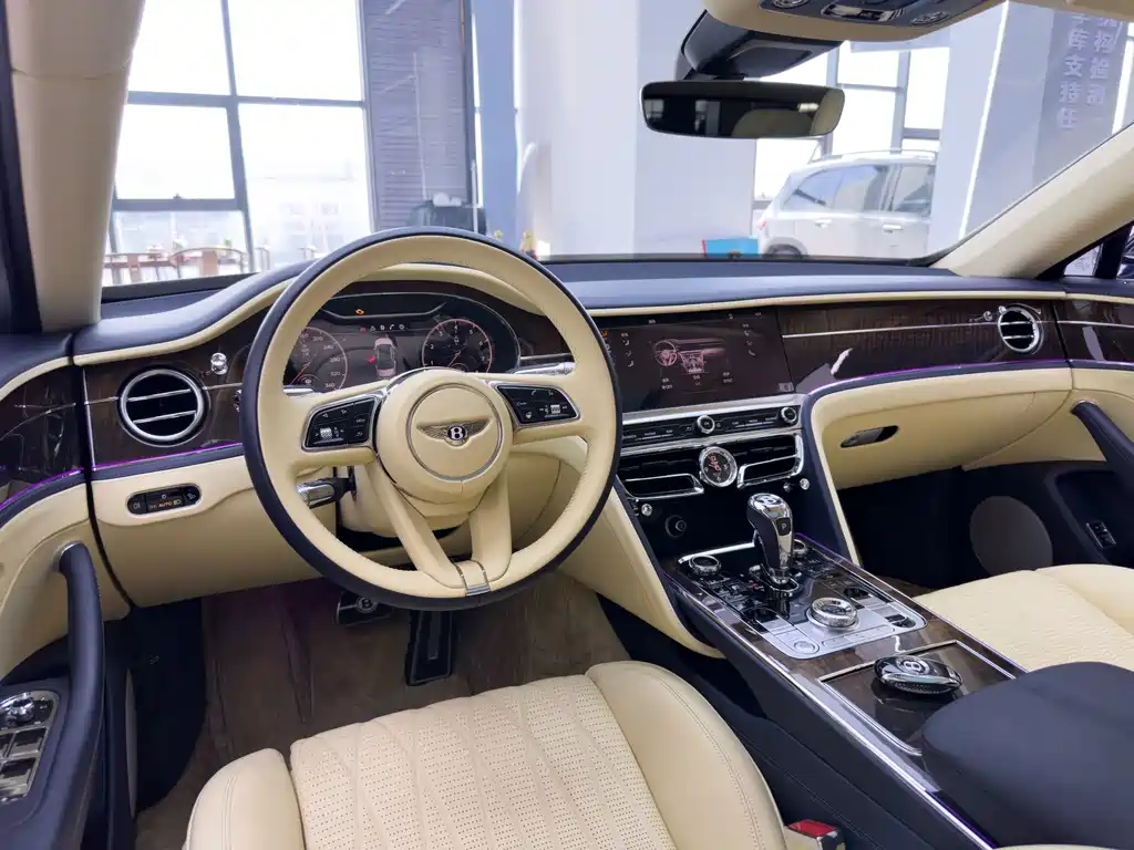 Bentley Flying Spur — миниатюра 16