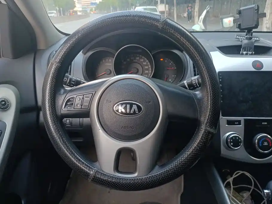 Kia Forte — миниатюра 15