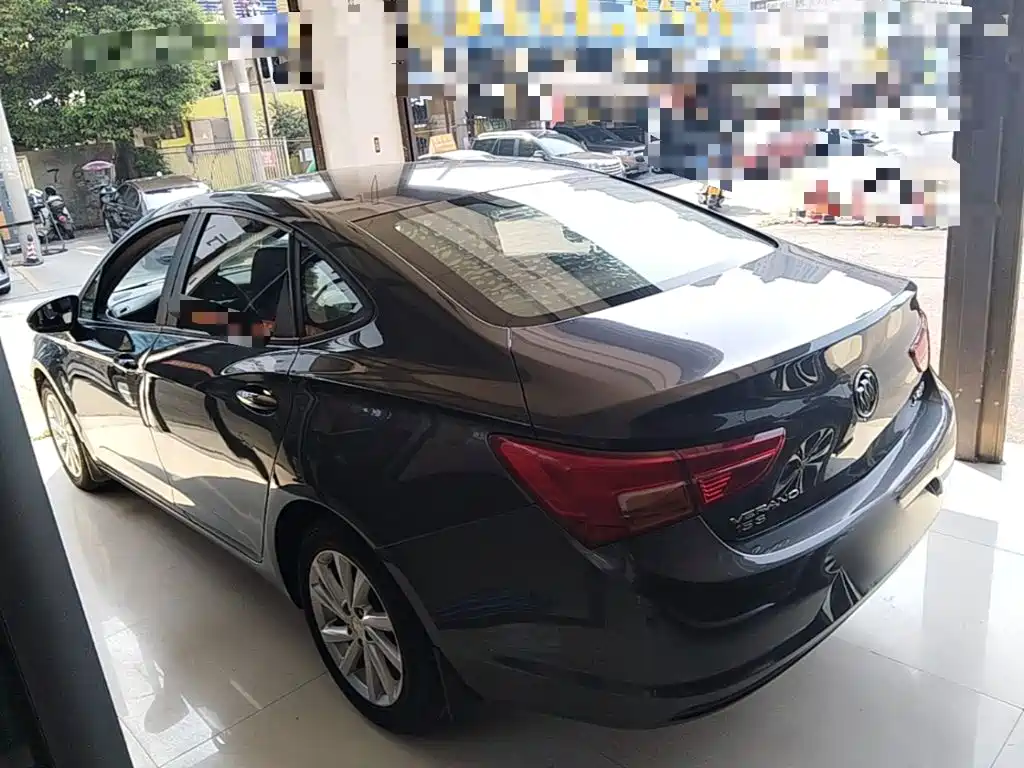 Buick Verano — миниатюра 5