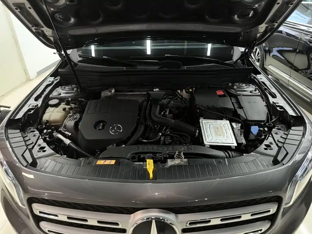 Mercedes-Benz GLB — миниатюра 20