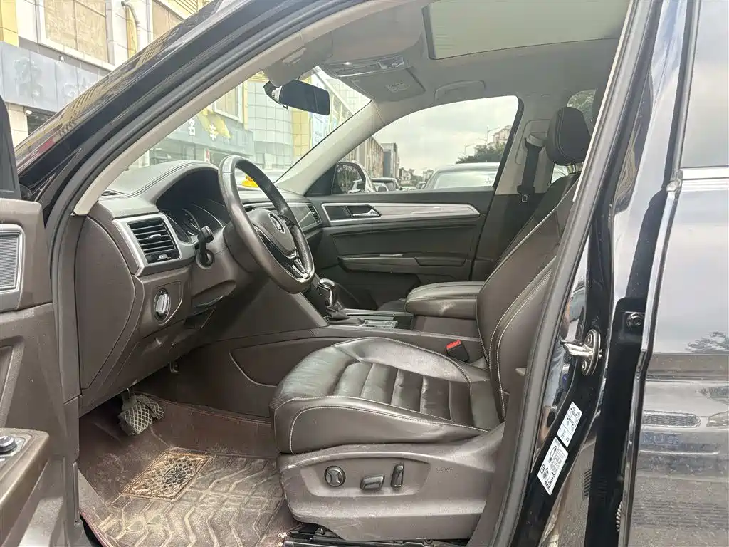 Volkswagen Teramont — миниатюра 4