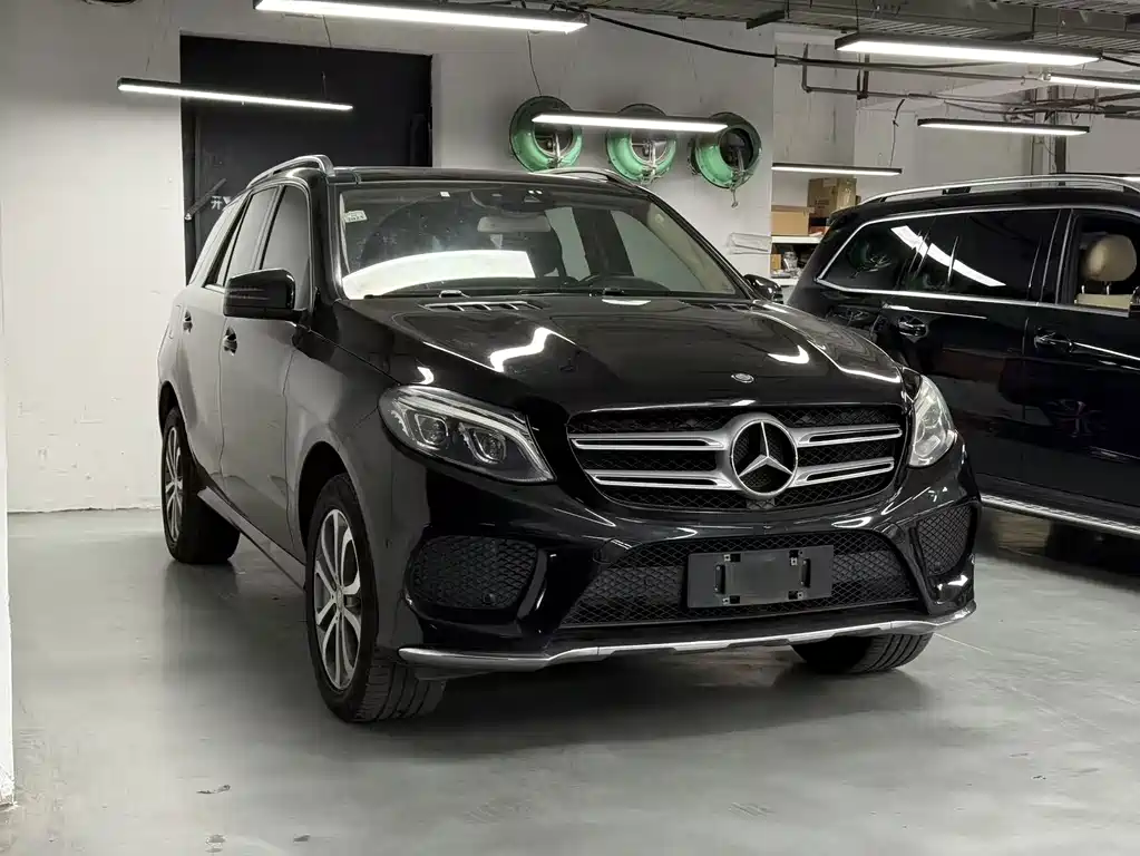 Mercedes-Benz GLE (Import) — миниатюра 3