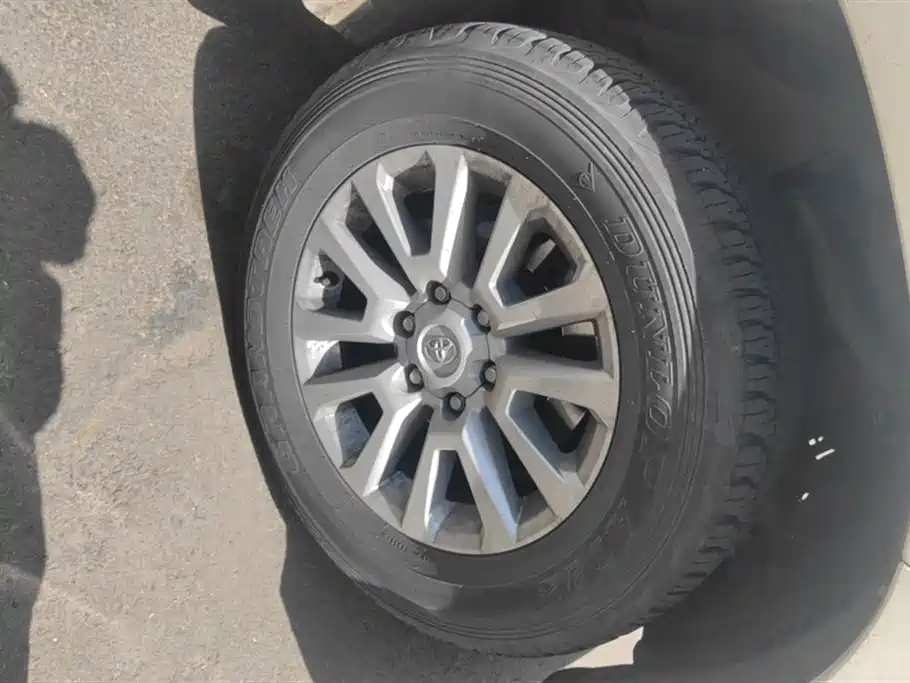 Toyota Land Cruiser Prado 2017 2.7L AT