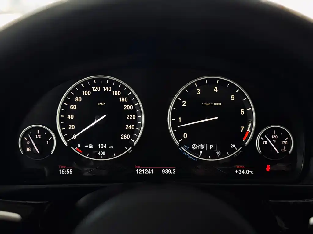 BMW 5 Series (Import) — миниатюра 14