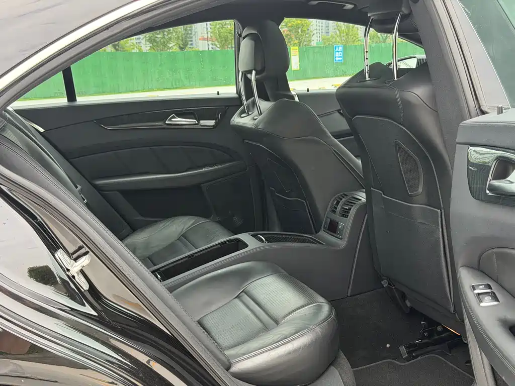 Mercedes-Benz CLS A MG 2012 AMG CLS 63